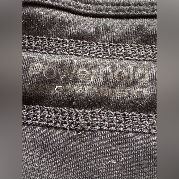 Fabletics Powerhold Black and Burgundy 3/4 Leggings XL - Picture 4 of 5